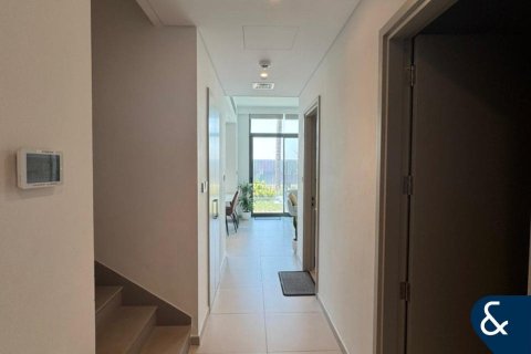 Villa en alquiler en Arabian Ranches 3, Dubai, EAU 3 dormitorios, 129 m2 № 668051 - foto 4