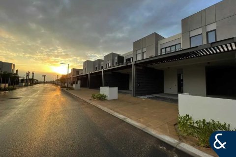 Villa en alquiler en Arabian Ranches 3, Dubai, EAU 3 dormitorios, 129 m2 № 668051 - foto 11