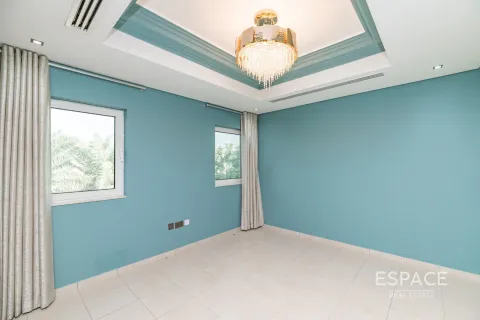 Al Furjan, Dubai, संयुक्त अरब अमीरात में विला, 4 बेडरूम, 455 वर्ग मीटर, संख्या 661190 - फ़ोटो 11