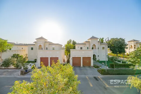 Al Furjan, Dubai, संयुक्त अरब अमीरात में विला, 4 बेडरूम, 455 वर्ग मीटर, संख्या 661190 - फ़ोटो 16