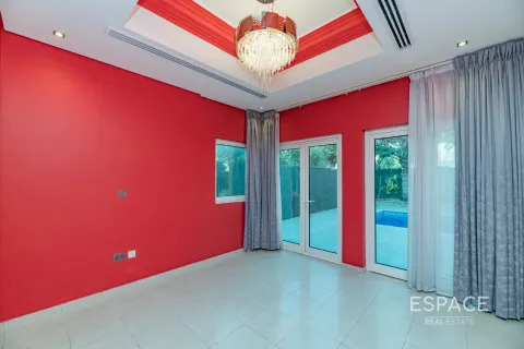 Al Furjan, Dubai, संयुक्त अरब अमीरात में विला, 4 बेडरूम, 455 वर्ग मीटर, संख्या 661190 - फ़ोटो 9