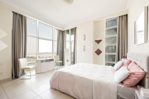 Apartment in Business Bay, Dubai, UAE 1 bedroom, 69.4 sq.m. № 748911 - photo 4