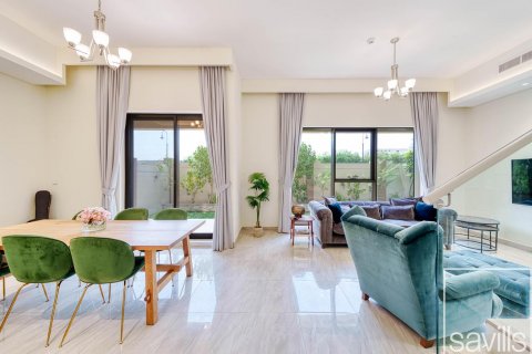 Townhouse sa Dubai Sports City, UAE 4 silid-tulugan, 388 sq.m. № 638047 - larawan 4