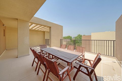 Townhouse sa Dubai Sports City, UAE 4 silid-tulugan, 388 sq.m. № 638047 - larawan 28