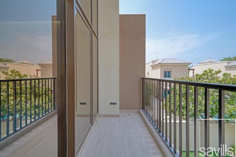 Townhouse sa Dubai Sports City, UAE 4 silid-tulugan, 388 sq.m. № 638047 - larawan 19
