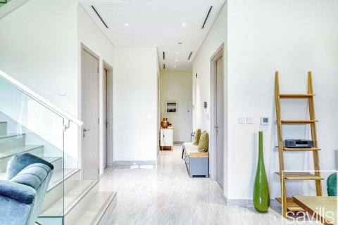 Townhouse sa Dubai Sports City, UAE 4 silid-tulugan, 388 sq.m. № 638047 - larawan 12