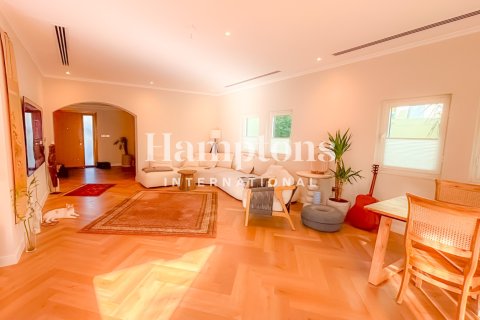 Вилла Jumeirah Park, Дубай, БАӘ-да 3 жатын бөлмелер, 510.03747000 м² № 714592 - фото 9