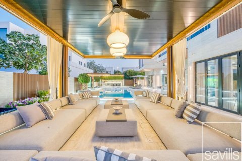 فيلا للبيع في البراري، دبي، الإمارات العربية المتحدة 4 غرفة نوم ، 1003 متر مربع ، رقم 680721 - صورة 7