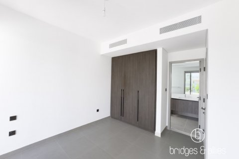 Vilă de închiriat în Dubai, EAU 4 dormitoare, 316.9 mp.  №629713 - poză 15
