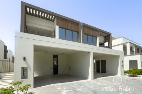 Vilă de închiriat în Dubai, EAU 4 dormitoare, 316.9 mp.  №629713 - poză 8