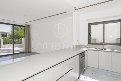 Villa para arrendamento em Dubai Hills Estate, Dubai, EAU 5 quartos, 444.1 m2 № 629714 - foto 8