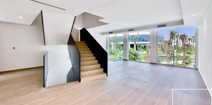 Villa i Al Barari, Dubai, Emiratene 4 soverom, 180 kvm nr. 681014