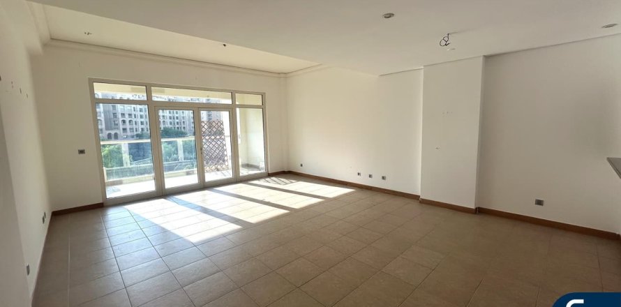 Apartment in Palm Jumeirah, Dubai, UAE 1 bedroom, 106 sq.m. № 668000