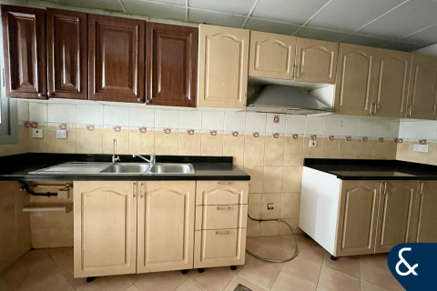 דירה להשכרה ב Dubai Marina, Dubai, איחוד האמירויות 2 חדרי שינה, 139 מ"ר, מספר 668001 - תמונה 9