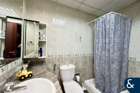 Apartment in Dubai Marina, Dubai, UAE 2 bedrooms, 139 sq.m. № 668001 - photo 11