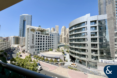 Apartment in Dubai Marina, Dubai, UAE 2 bedrooms, 139 sq.m. № 668001 - photo 1