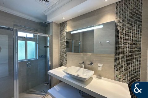 Vila di Jumeirah Islands, Dubai, UAE 4 bilik tidur, 482 meter persegi № 668012 - foto 17