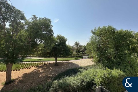 Vila di Jumeirah Islands, Dubai, UAE 4 bilik tidur, 482 meter persegi № 668012 - foto 29