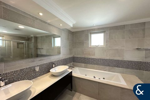 Vila di Jumeirah Islands, Dubai, UAE 4 bilik tidur, 482 meter persegi № 668012 - foto 26