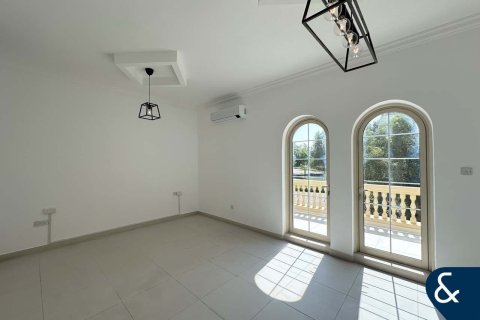 Vila di Jumeirah Islands, Dubai, UAE 4 bilik tidur, 482 meter persegi № 668012 - foto 23