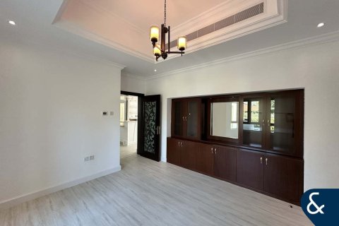 Vila di Jumeirah Islands, Dubai, UAE 4 bilik tidur, 482 meter persegi № 668012 - foto 13