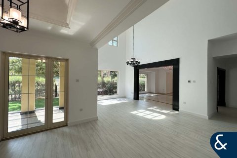 Vila di Jumeirah Islands, Dubai, UAE 4 bilik tidur, 482 meter persegi № 668012 - foto 5