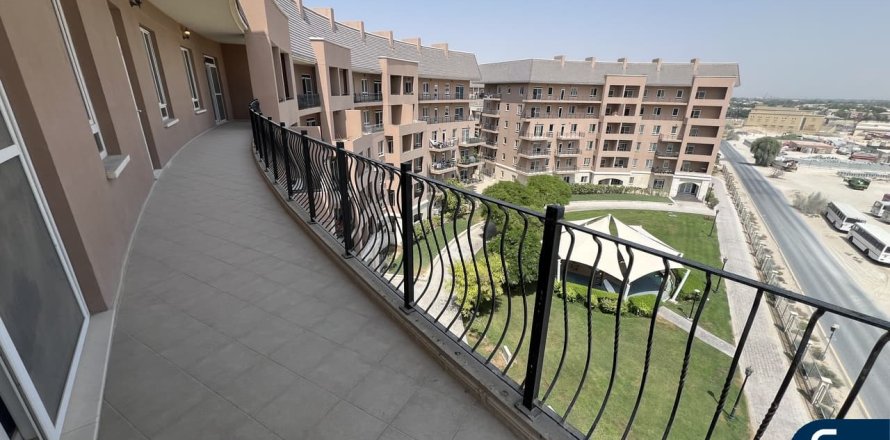 Motor City、Dubai、UAEにあるマンション 3ベッドルーム、196 m2 No667998