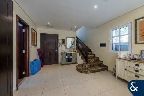 Villa in Dubai Sports City, Dubai, UAE 3 bedrooms, 293 sq.m. № 671241 - photo 7