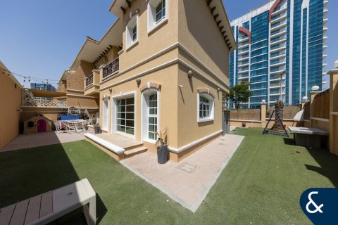 Villa in Dubai Sports City, Dubai, UAE 3 bedrooms, 293 sq.m. № 671241 - photo 15