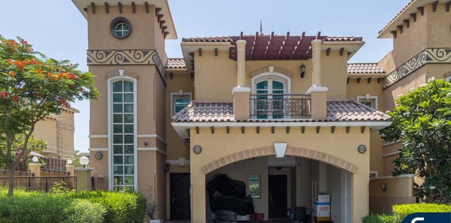 Villa in Dubai Sports City, Dubai, UAE 3 bedrooms, 293 sq.m. № 671241