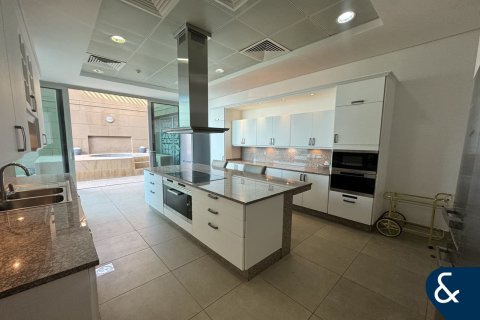 Apartament na sprzedaż w Palm Jumeirah, Dubai, ZEA 4 sypialnie, 465 mkw., nr 671237 - zdjęcie 9