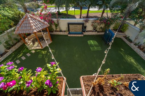 Villa in Dubai Sports City, Dubai, UAE 5 bedrooms, 460 sq.m. № 671240 - photo 22