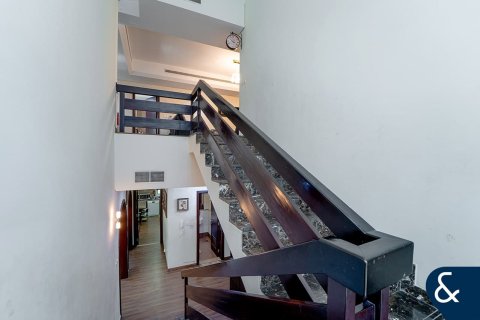 Villa in Dubai Sports City, Dubai, UAE 5 bedrooms, 460 sq.m. № 671240 - photo 9