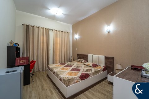 Villa in Dubai Sports City, Dubai, UAE 5 bedrooms, 460 sq.m. № 671240 - photo 18