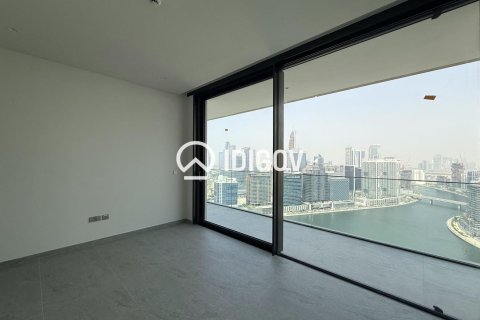 Apartmen di Business Bay, Dubai, UAE 2 bilik tidur, 134.99 meter persegi № 740985 - foto 13