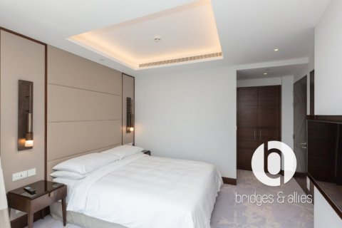 Apartemen di Downtown Dubai (Downtown Burj Dubai), UEA 2 kamar tidur, 141 m2 nomor 697376 - foto 12