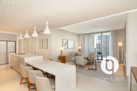 דירה להשכרה ב Downtown Dubai (Downtown Burj Dubai), Dubai, איחוד האמירויות  2 חדרי שינה, 129 מ"ר, מספר 697371 - תמונה 4