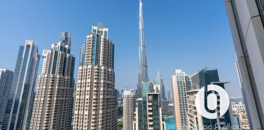 דירה ב Downtown Dubai (Downtown Burj Dubai), Dubai, איחוד האמירויות 2 חדרי שינה, 129 מ"ר מספר 697371