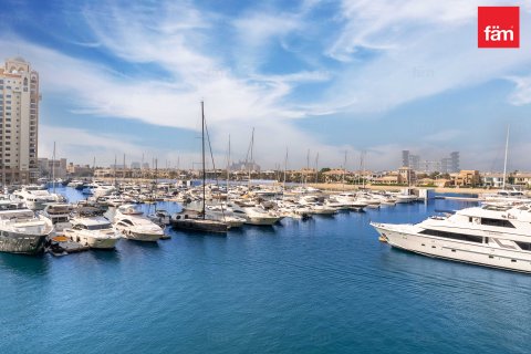 Apartament na sprzedaż w Palm Jumeirah, Dubai, ZEA 3 sypialnie, 210.5 mkw., nr 660447 - zdjęcie 2