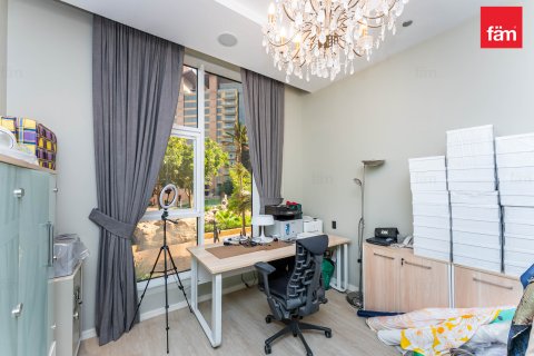 Apartament na sprzedaż w Palm Jumeirah, Dubai, ZEA 3 sypialnie, 210.5 mkw., nr 660447 - zdjęcie 12