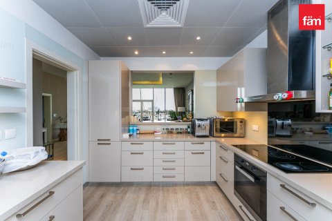 Apartament na sprzedaż w Palm Jumeirah, Dubai, ZEA 3 sypialnie, 210.5 mkw., nr 660447 - zdjęcie 9