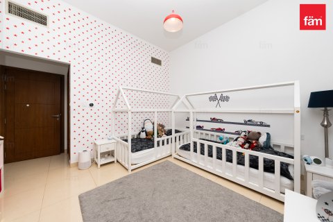 Villa till försäljning i Dubai, UAE 3 sovrum, 548.1 kvm Nr. 660464 - fotografi 20