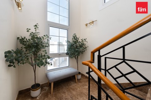 Villa till försäljning i Dubai, UAE 3 sovrum, 548.1 kvm Nr. 660464 - fotografi 16