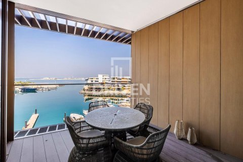 Apartament në Jumeirah, Dubai, Emiratet e Bashkuara Arabe 3 dhoma gjumi, 251 m2. № 683005 - Foto 12