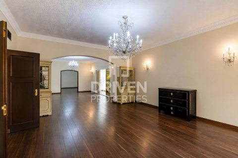 Jumeirah, Dubai, UAE의 임대용 빌라 침실 4개, 743.13제곱미터 번호 745112 - 사진 4