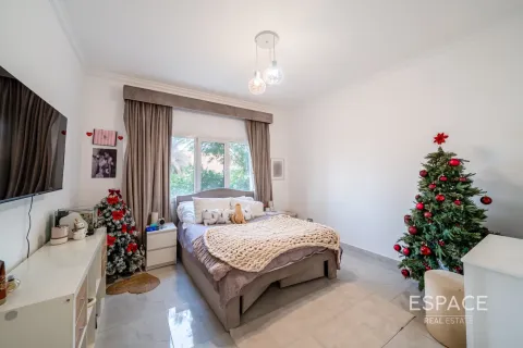 Vilă de vânzare în Meadows, Dubai, EAU 4 dormitoare, 387 mp.  №661007 - poză 11