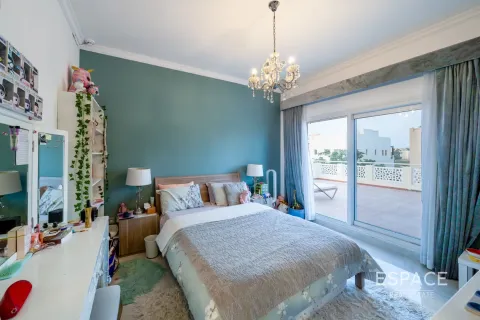 Vilă de vânzare în Meadows, Dubai, EAU 4 dormitoare, 387 mp.  №661007 - poză 10