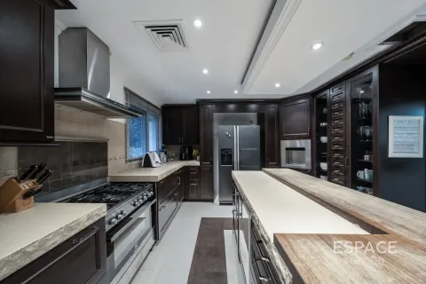 Vilă de vânzare în Meadows, Dubai, EAU 4 dormitoare, 387 mp.  №661007 - poză 7