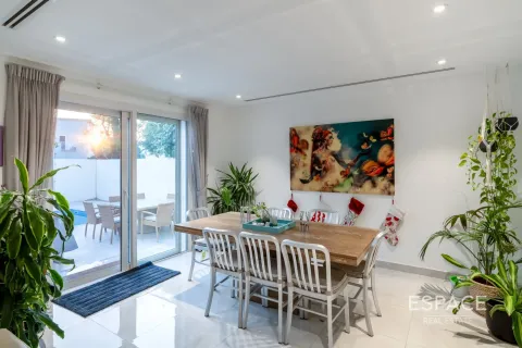 Vilă de vânzare în Meadows, Dubai, EAU 4 dormitoare, 387 mp.  №661007 - poză 4