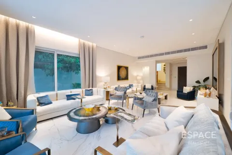 Vilă de vânzare în Jumeirah Park, Dubai, EAU 4 dormitoare, 455 mp. №661010 - poză 3